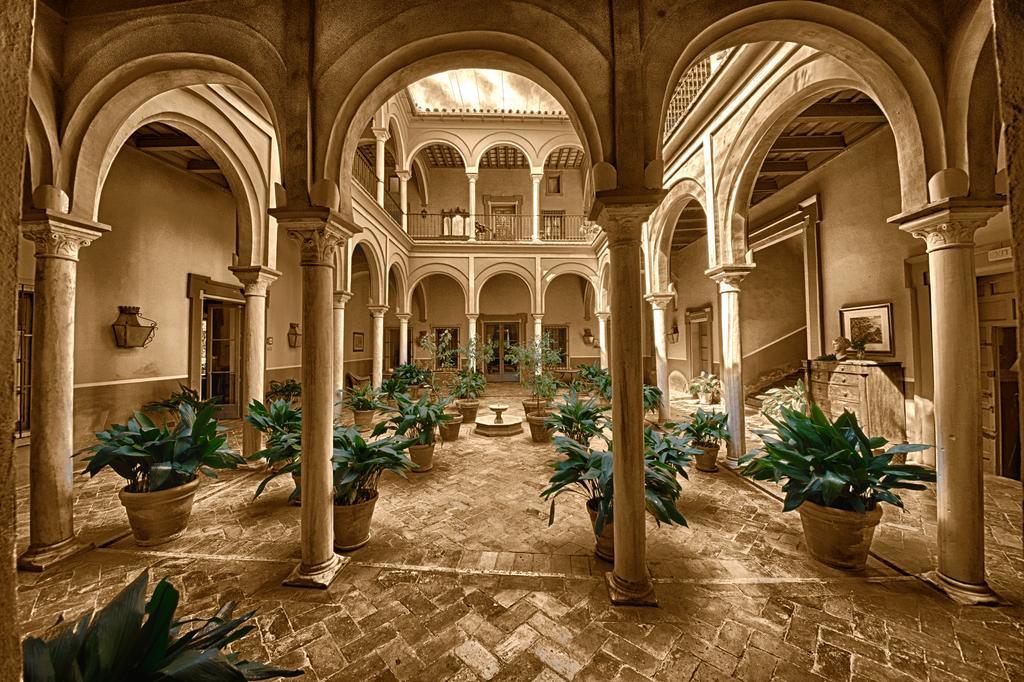 Casa Palacio De Carmona Carmona  Eksteriør billede